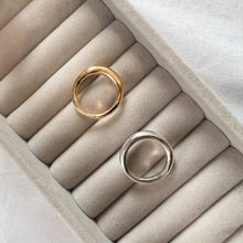 Load image into Gallery viewer, Valentina Ring